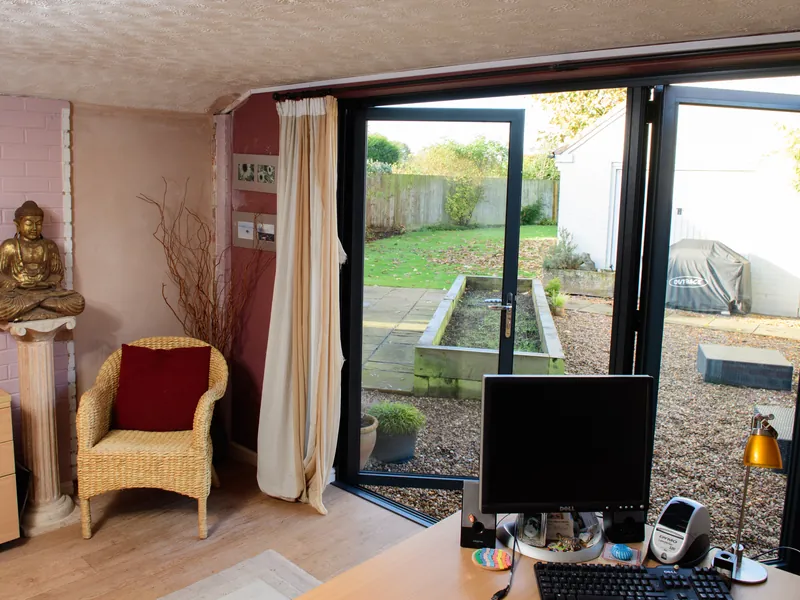 Bifold East Finchley